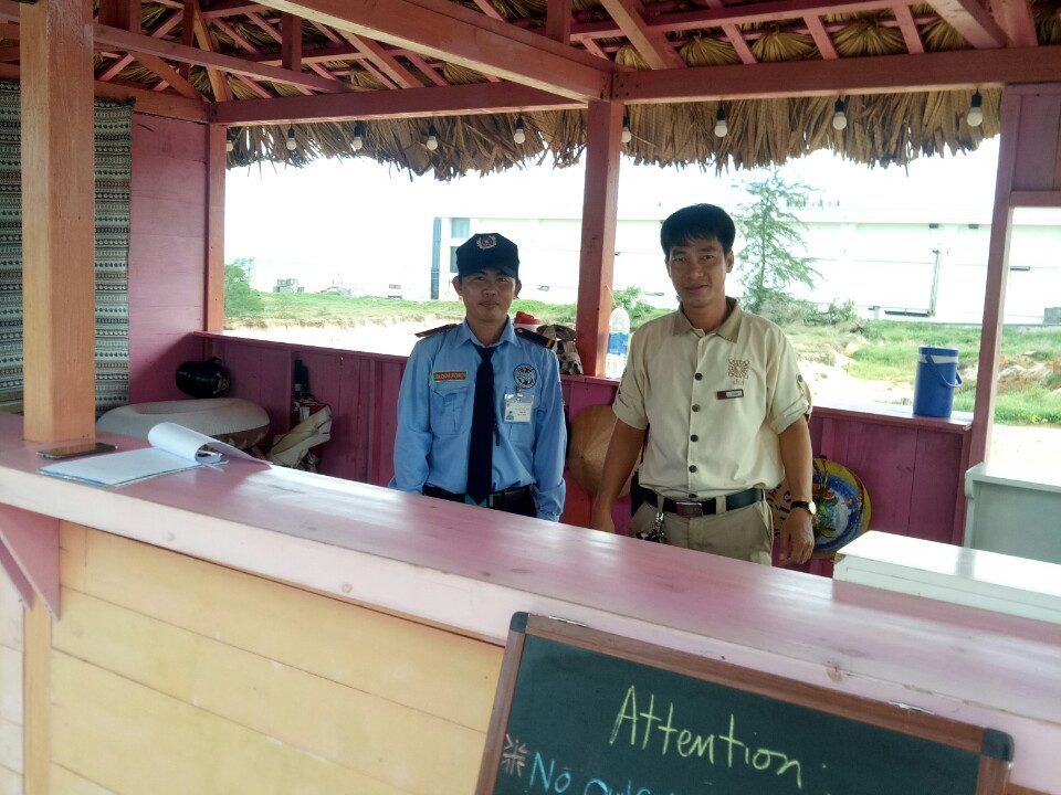 Tuyển nhân viên bảo vệ quán bar